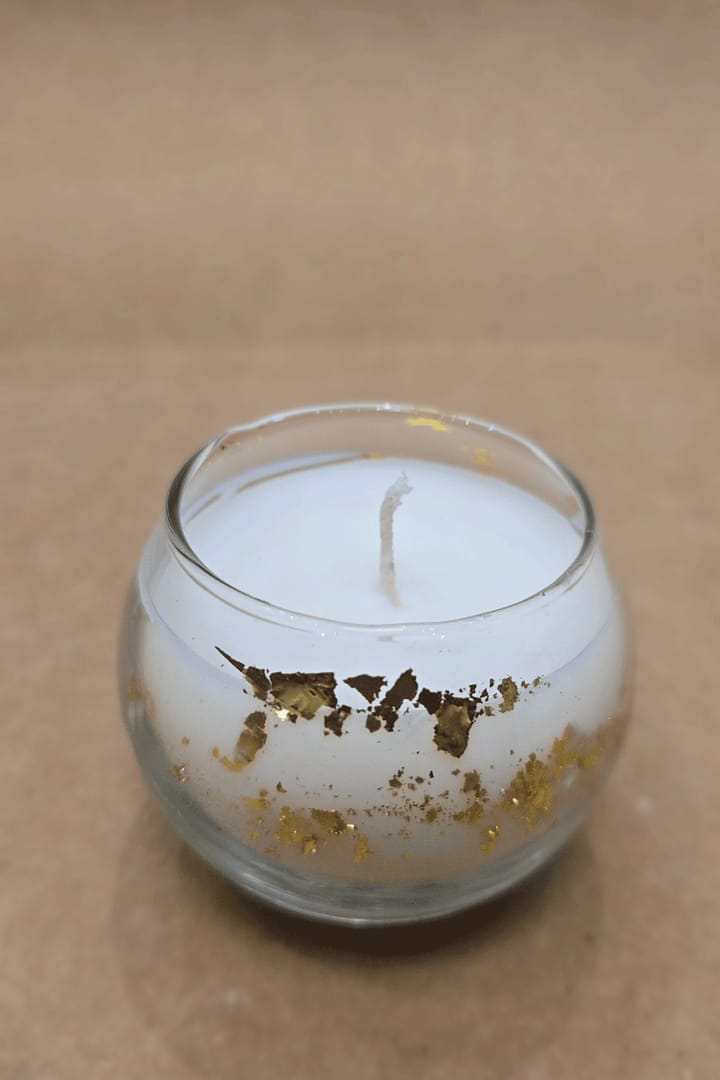 شمعة زجاجية مستديرة