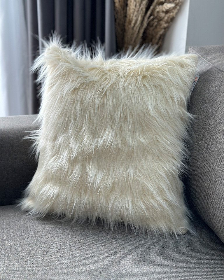 Decorative Faux Fur Cushion (off White) 45x45 cm