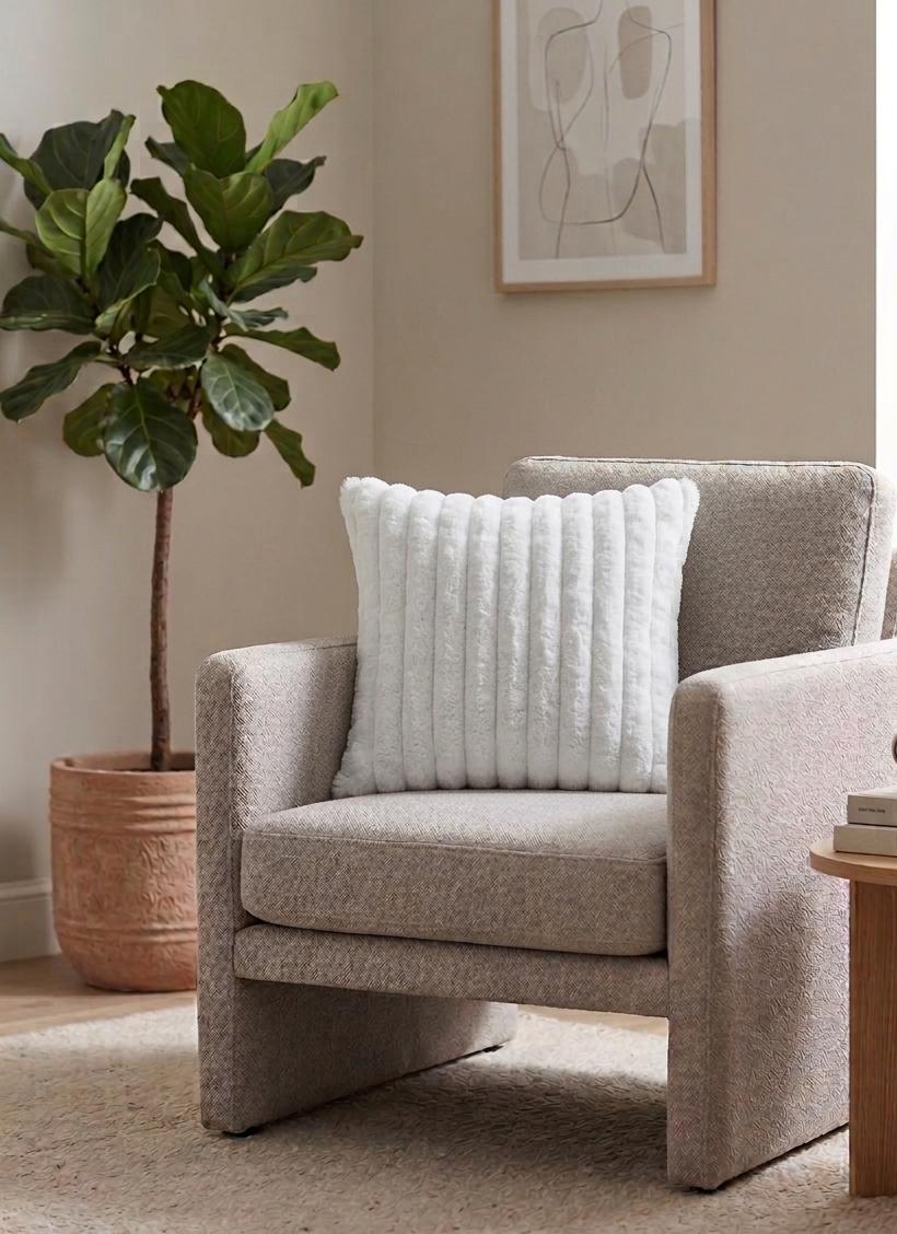 white striped fur cover cushion45*45cm