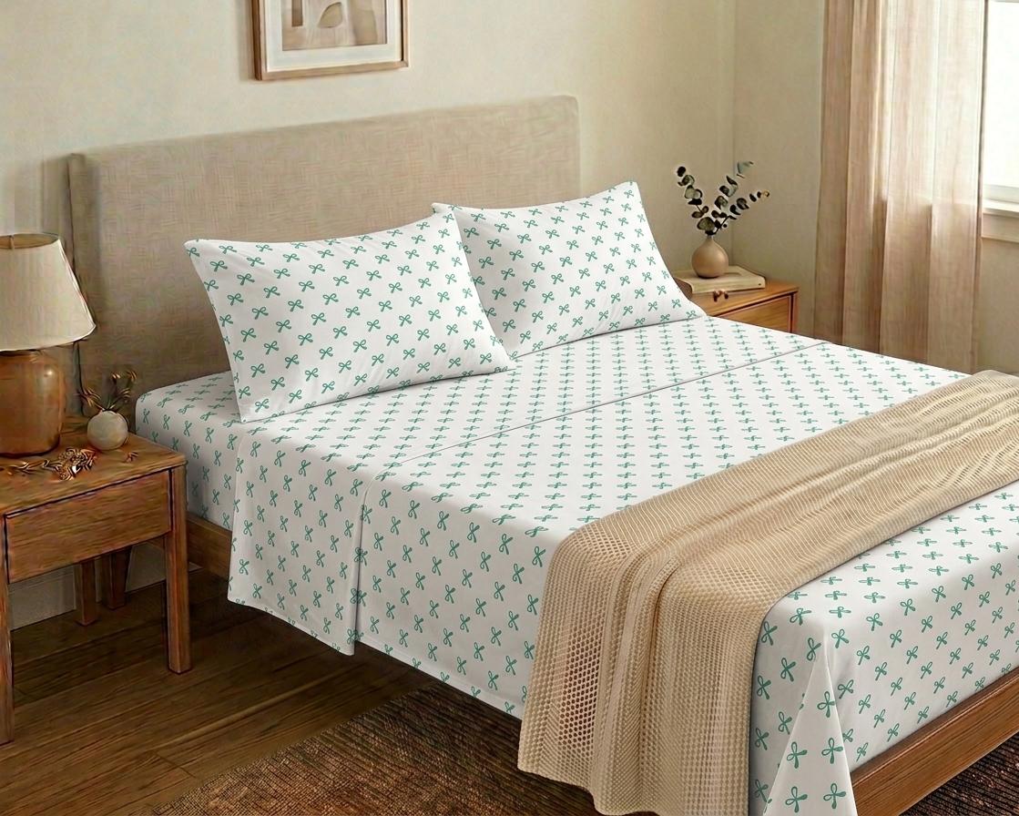 Minimalist Green Bow Print Bedding Set