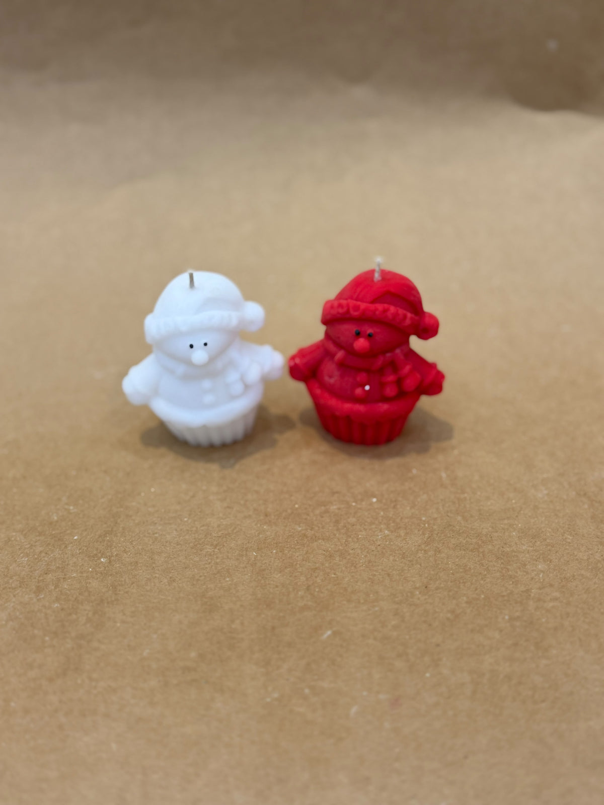 Set of 2 snow man cupcake